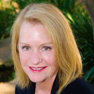 Meet your Posher, Carolyn